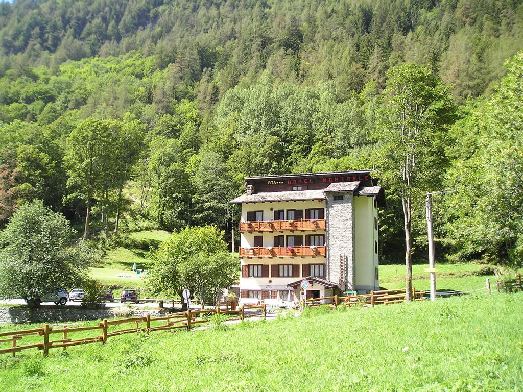 Hotel Mont Gelé Ollomont Exterior foto